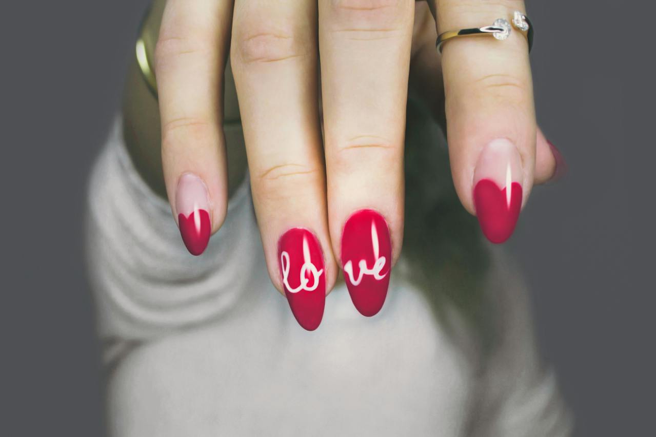 7 Steps To Perfect DIY Manicure At Home