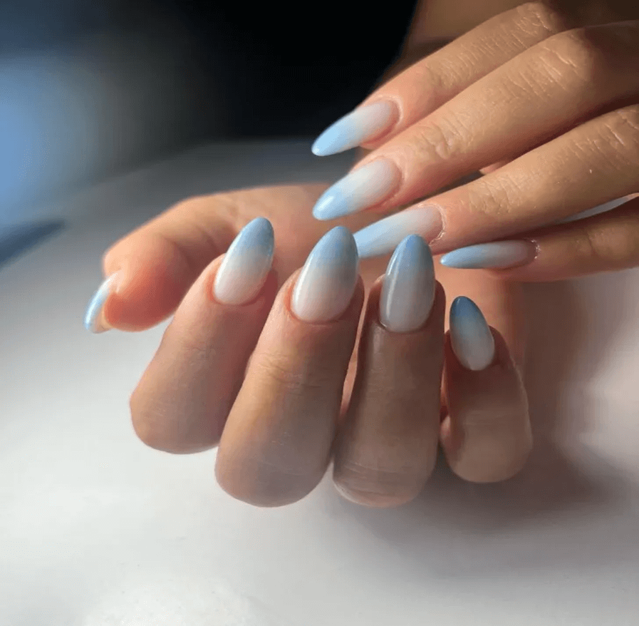 Baby blue and Pink ombre: ombre summer nails