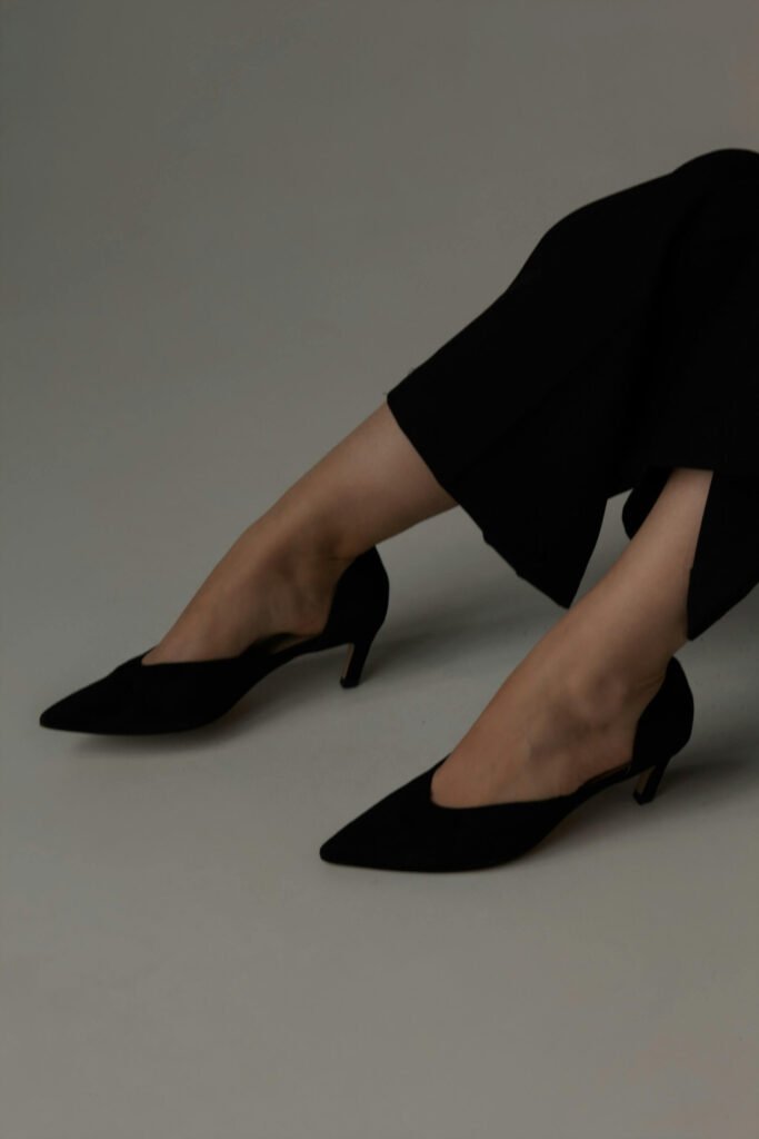 Kitten Heels: comfortable formal shoes for ladies